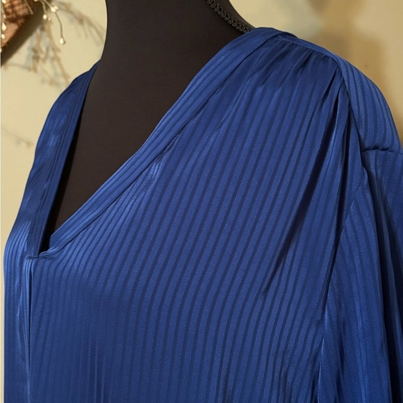 Jones New York Blue V-Neck Women's Top PXL NWT - Picture 5 of 11